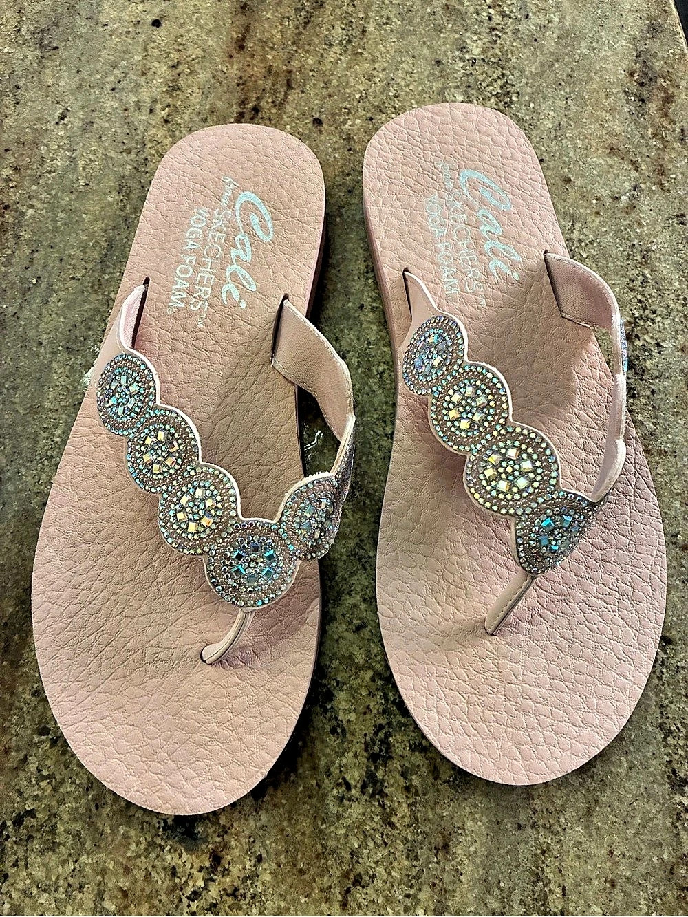 Skechers Cali Meditation - Pink Sparkly Thong Sandals